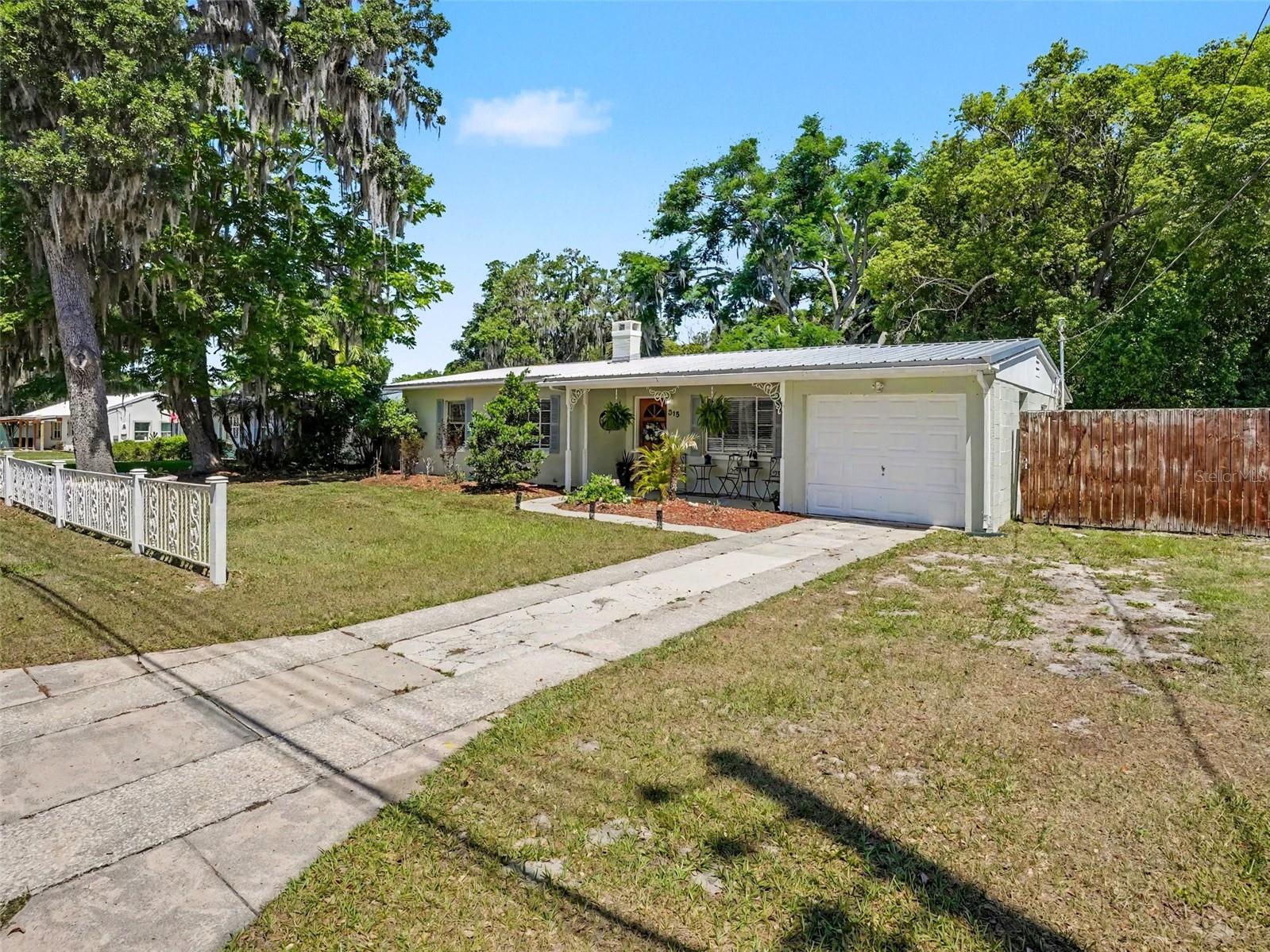 MOUNT DORA ORANGE HILL - Residential