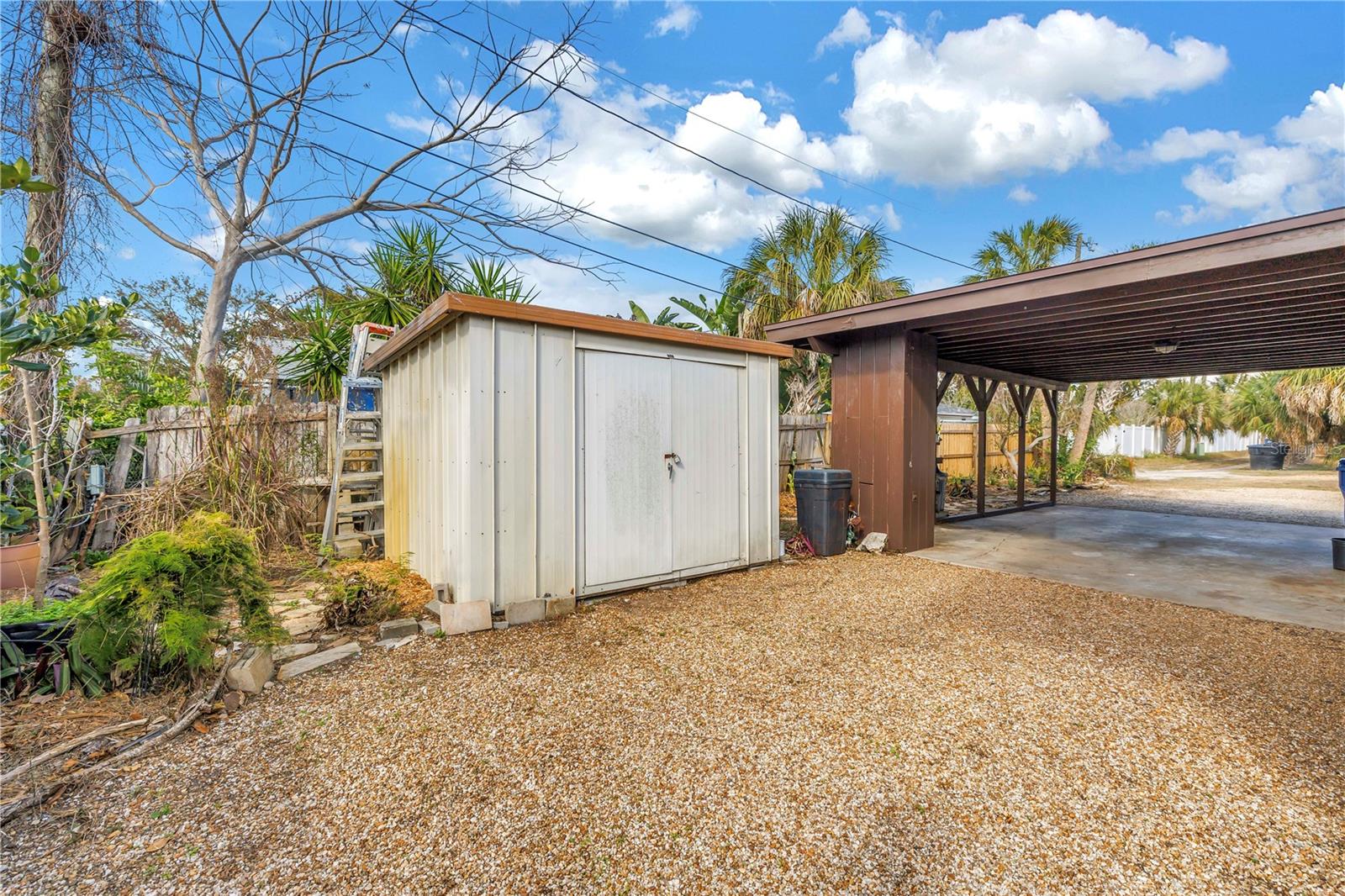 LAKE PASADENA DEV - Residential