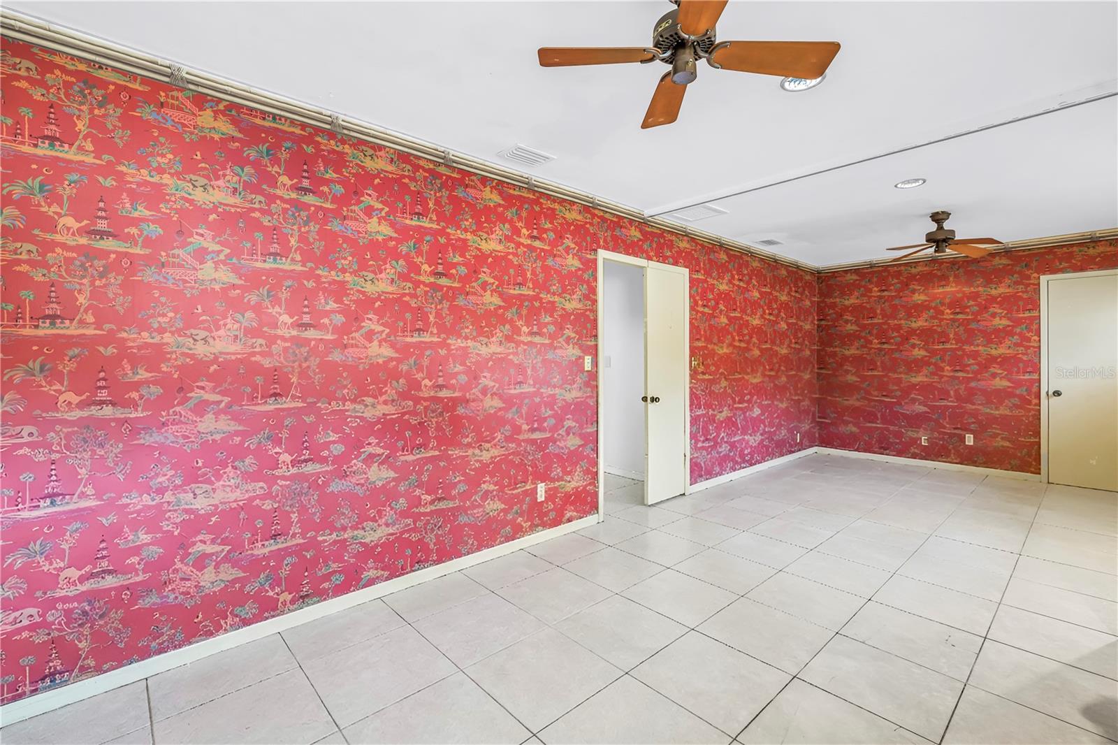 LAKE PASADENA DEV - Residential