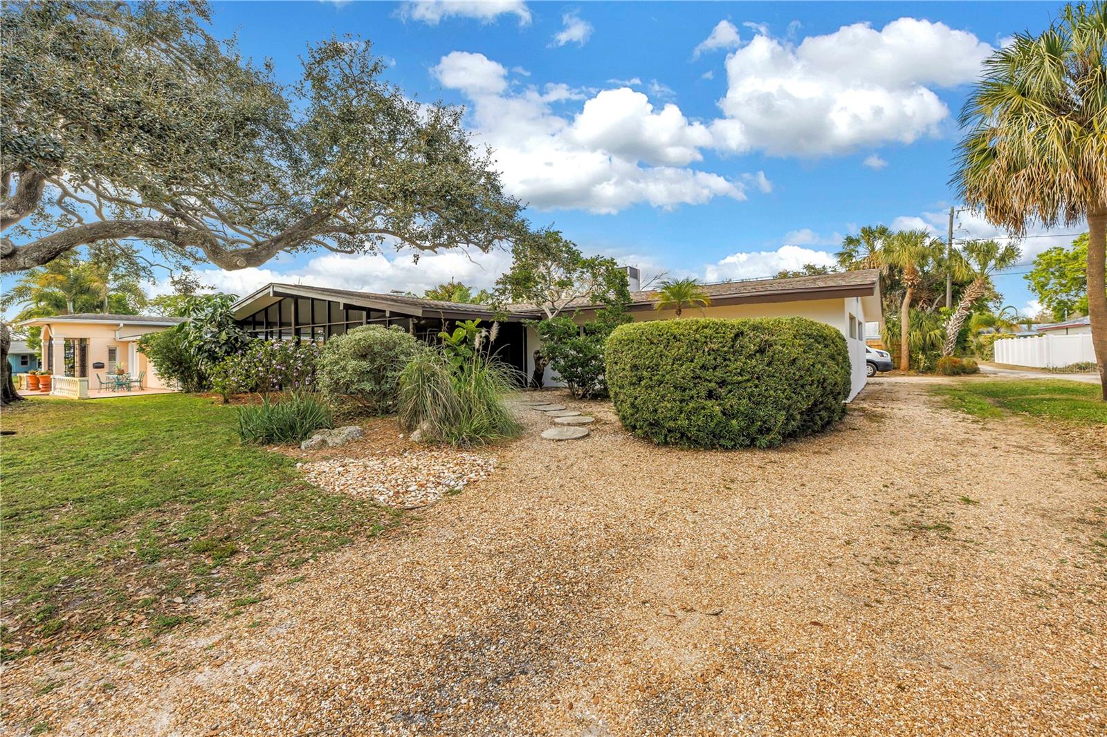 LAKE PASADENA DEV - Residential