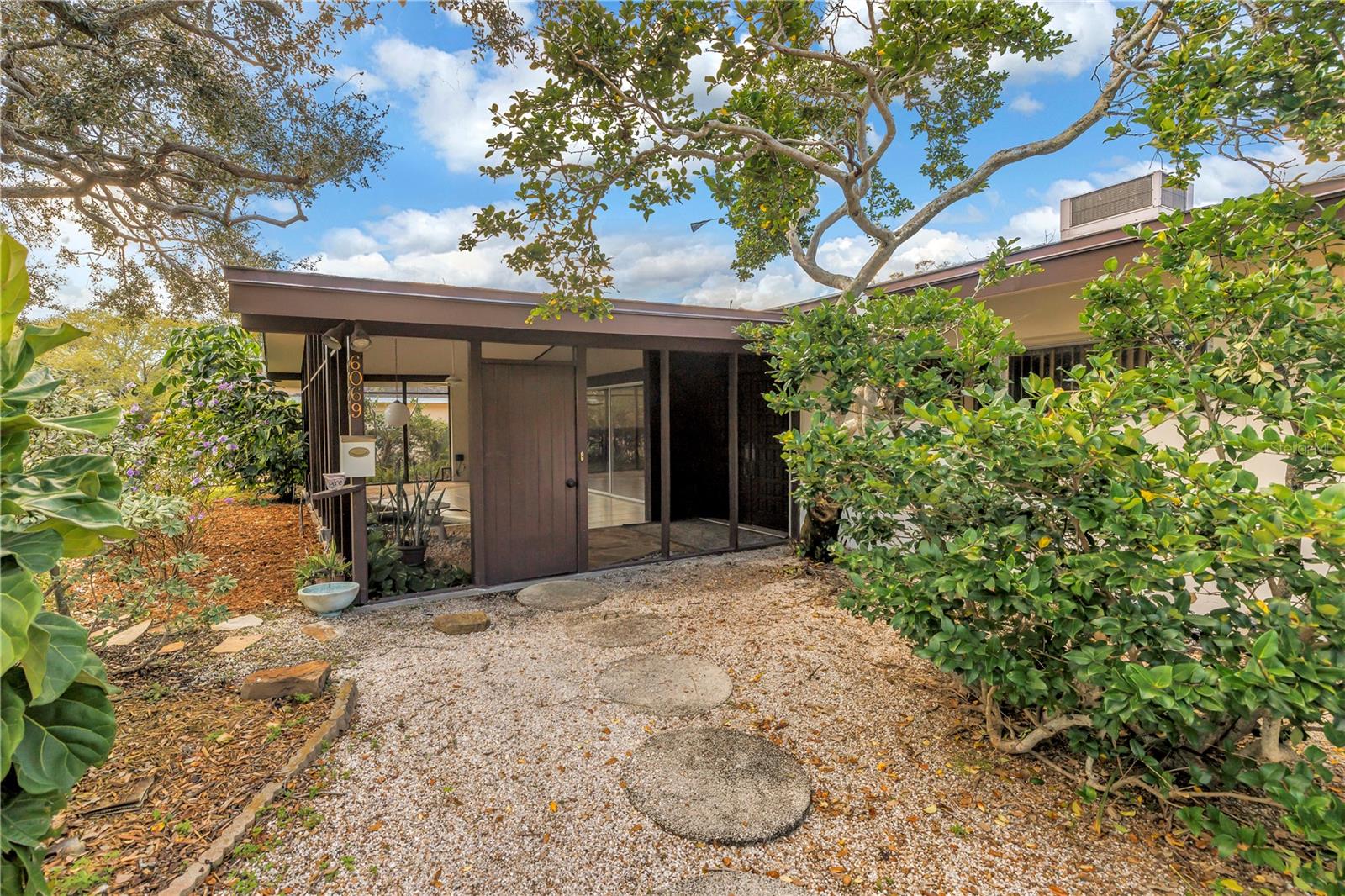 LAKE PASADENA DEV - Residential