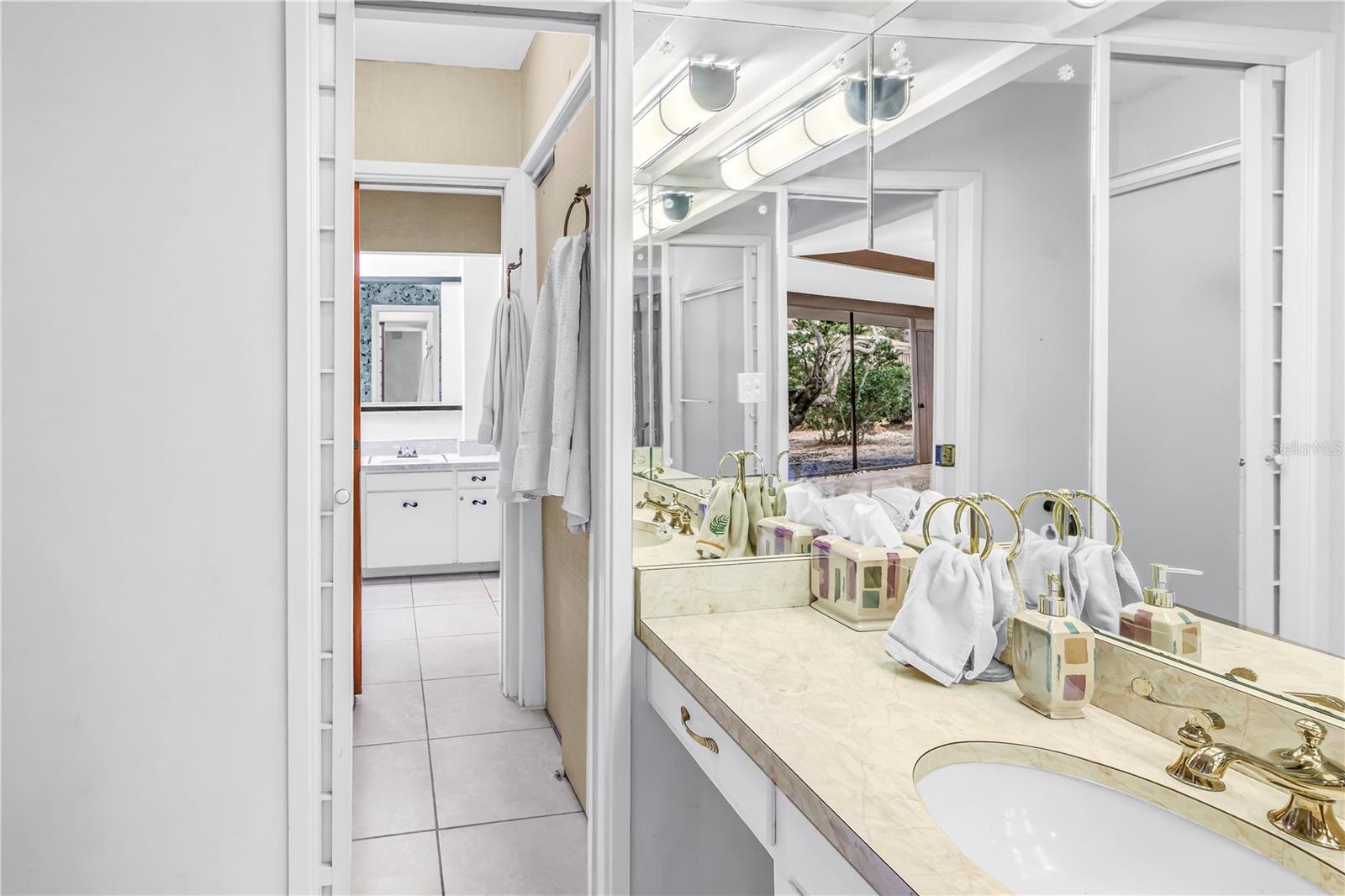 LAKE PASADENA DEV - Residential