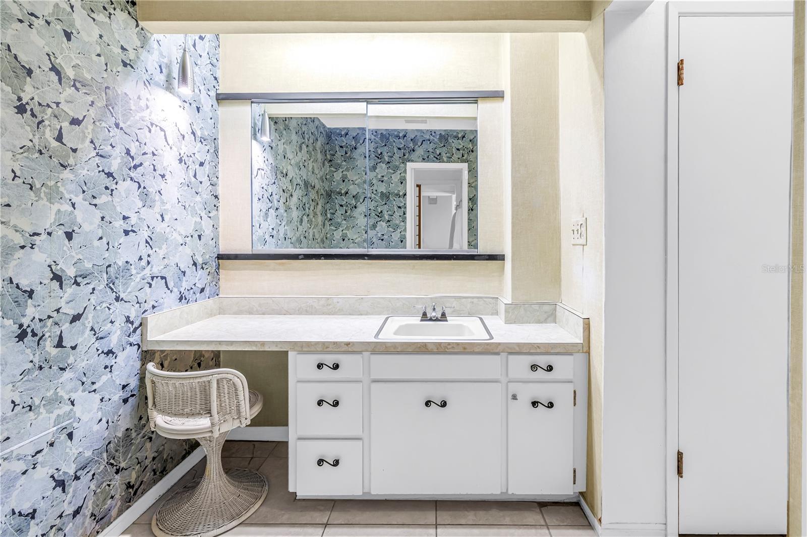 LAKE PASADENA DEV - Residential