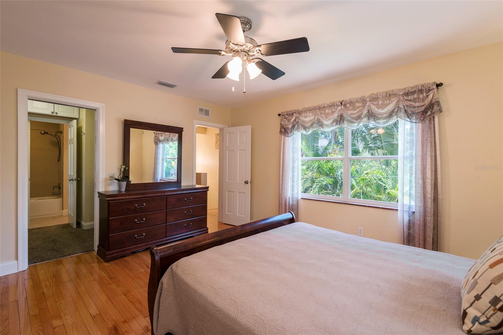 BARNARD ERASTUS A S REV SUB - Residential