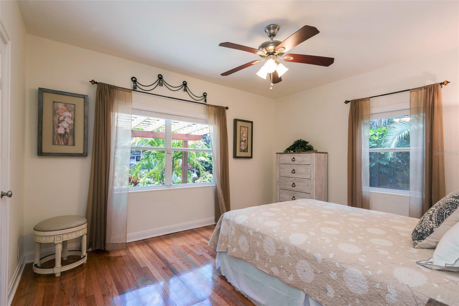 BARNARD ERASTUS A S REV SUB - Residential