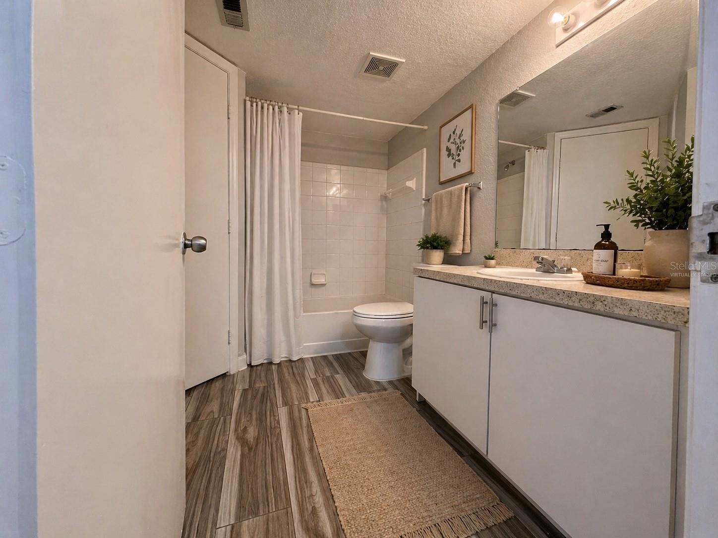 VILLAS DEL SOL AT KISSIMMEE CONDO - Residential