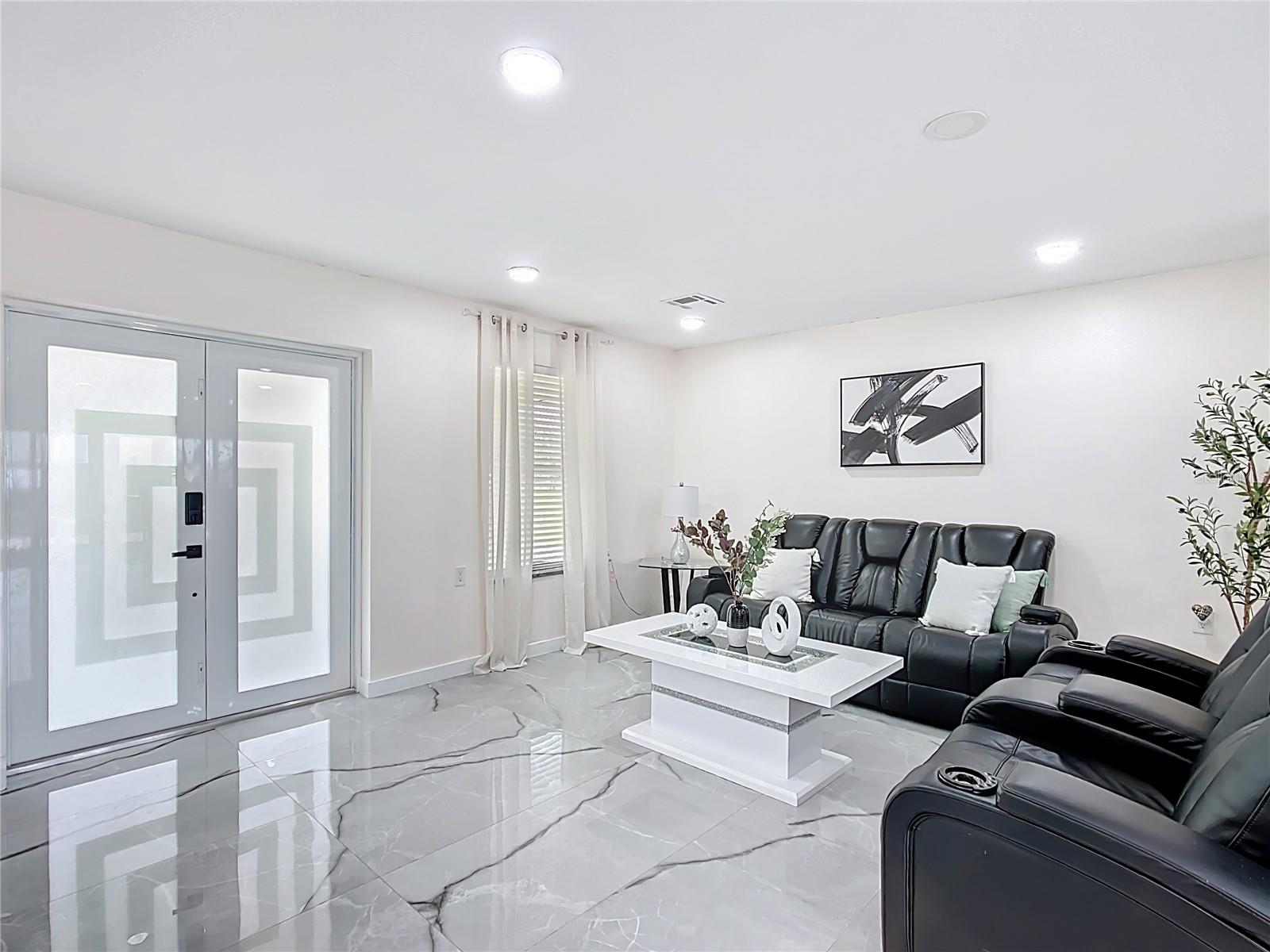 516 PETES LANE