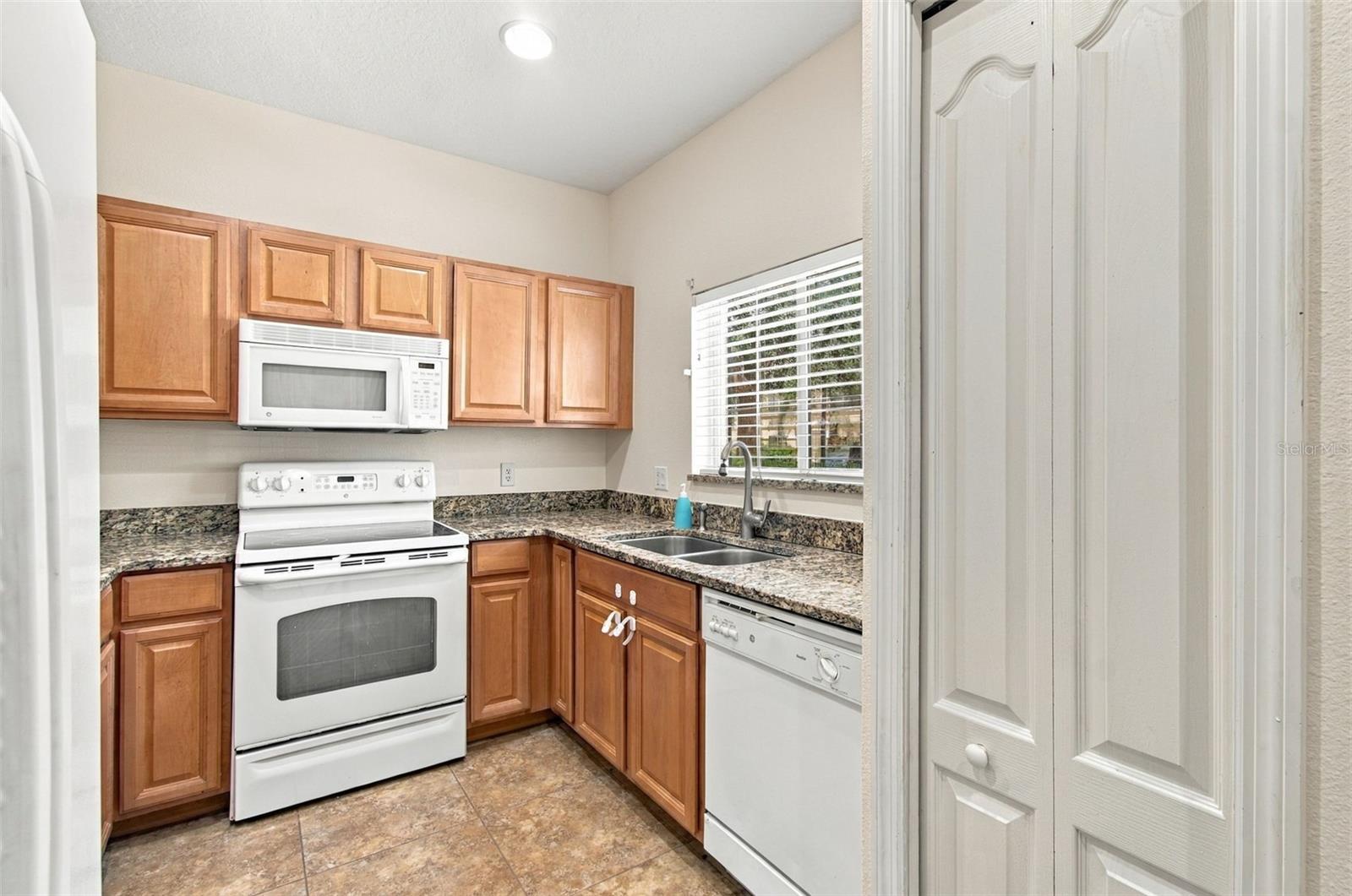 226 CAPE HARBOUR LOOP 104