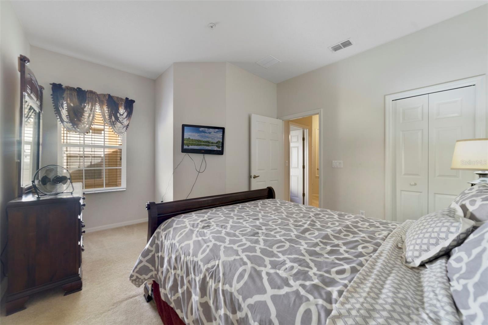 OAKWATER CONDO PH 20-23 - Residential