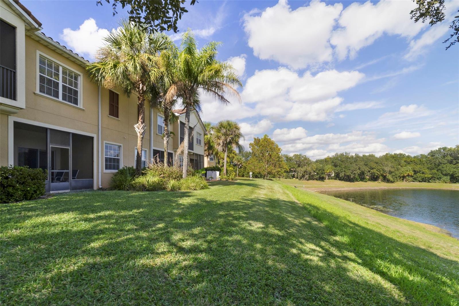 OAKWATER CONDO PH 20-23 - Residential