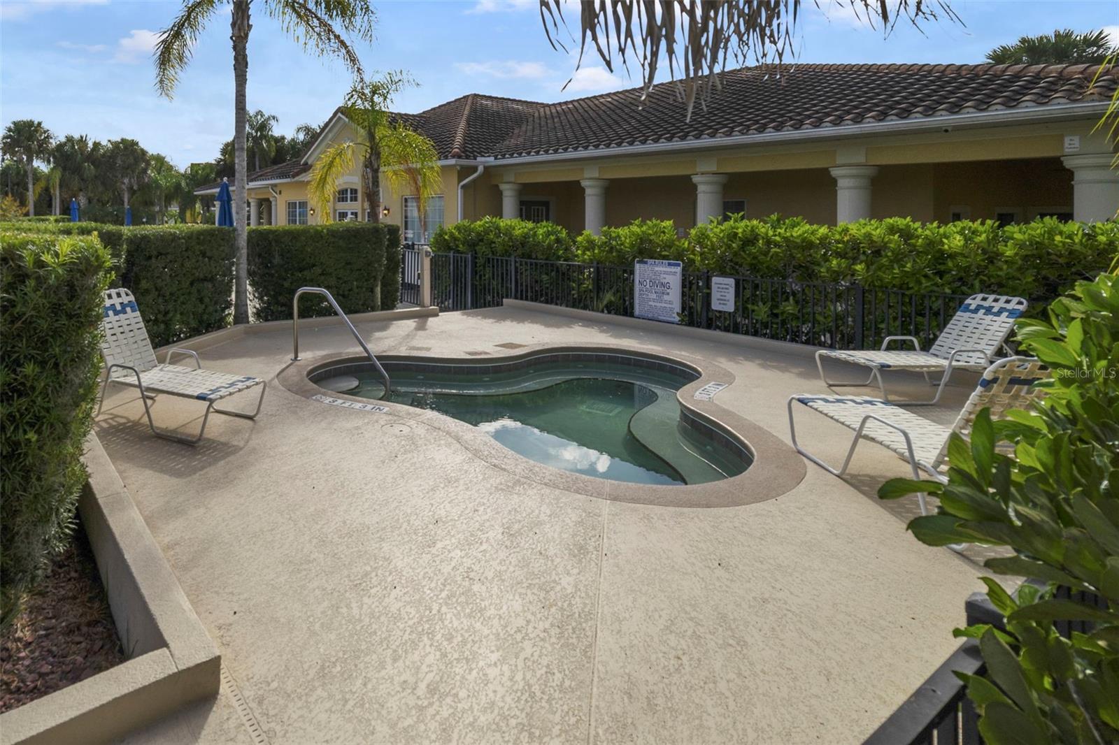 OAKWATER CONDO PH 20-23 - Residential