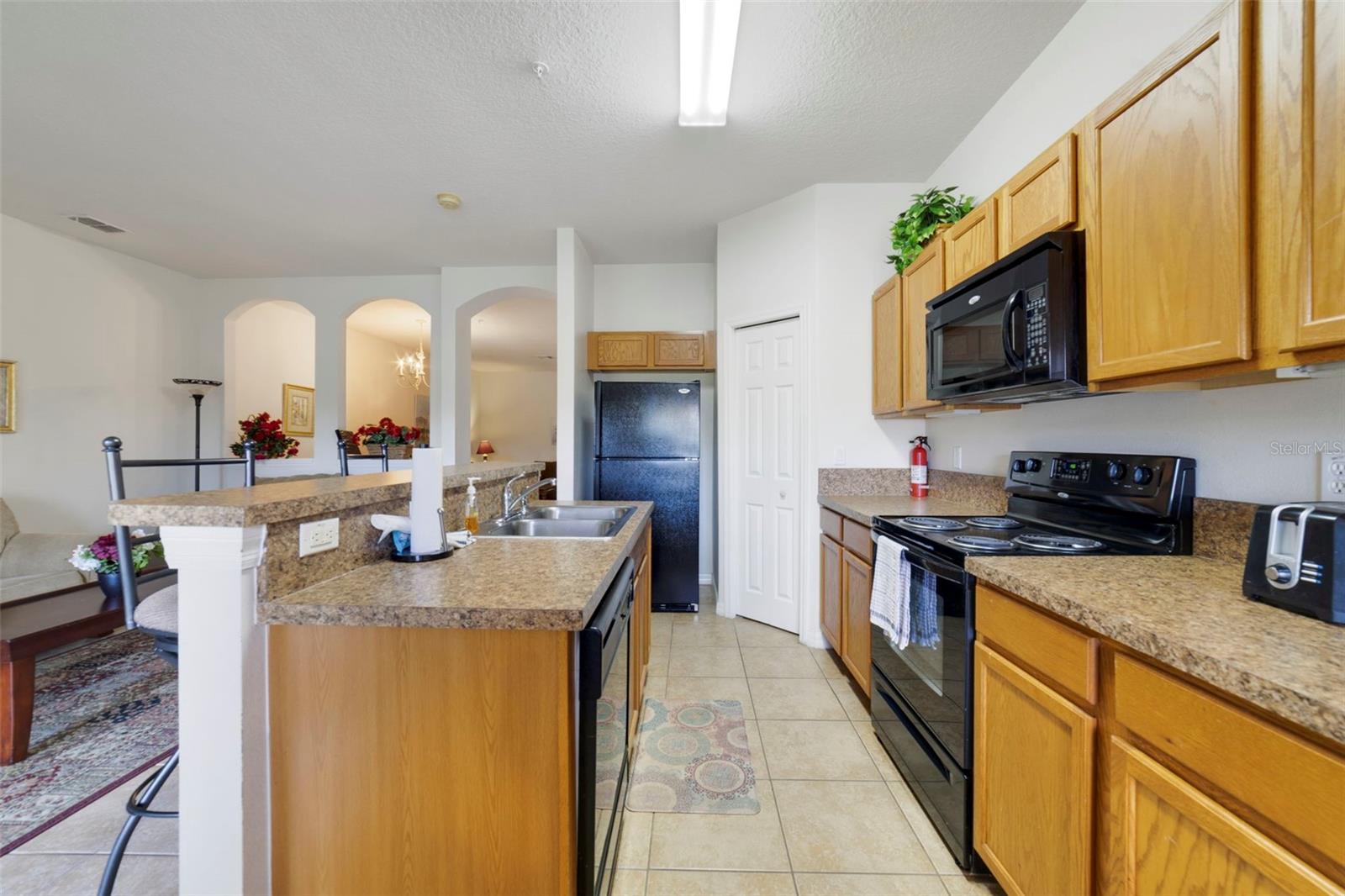 OAKWATER CONDO PH 20-23 - Residential