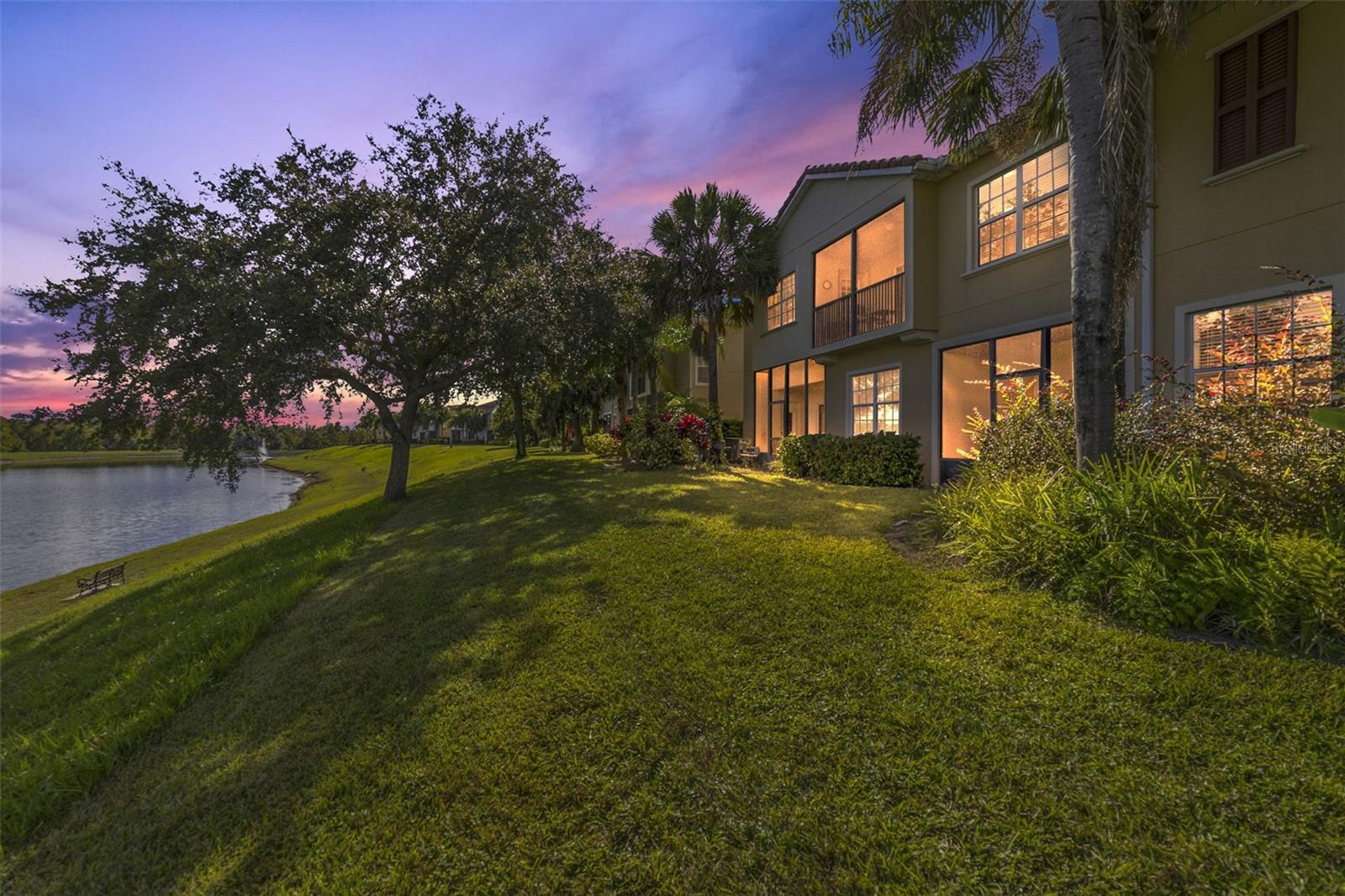 OAKWATER CONDO PH 20-23 - Residential