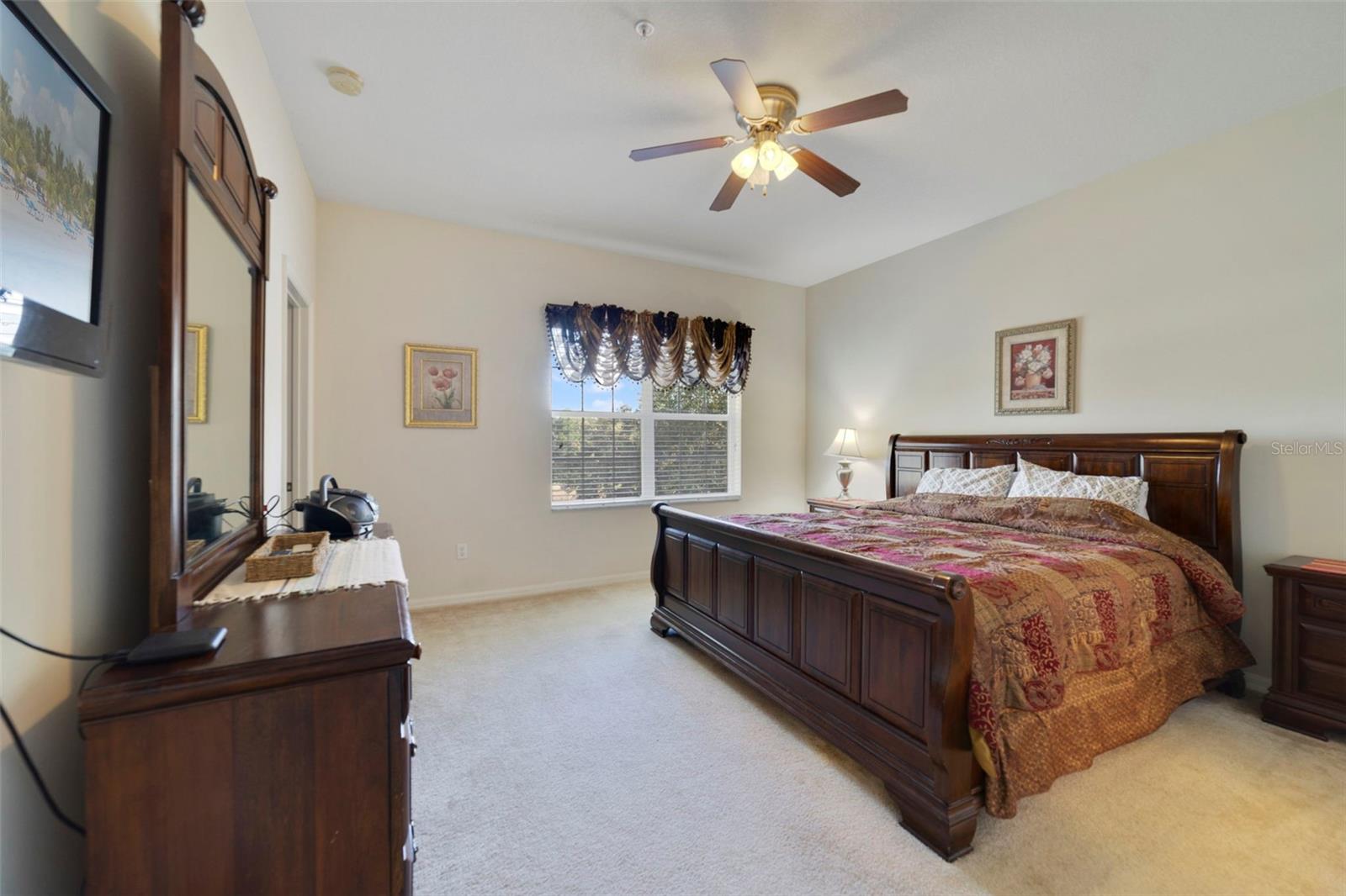 OAKWATER CONDO PH 20-23 - Residential