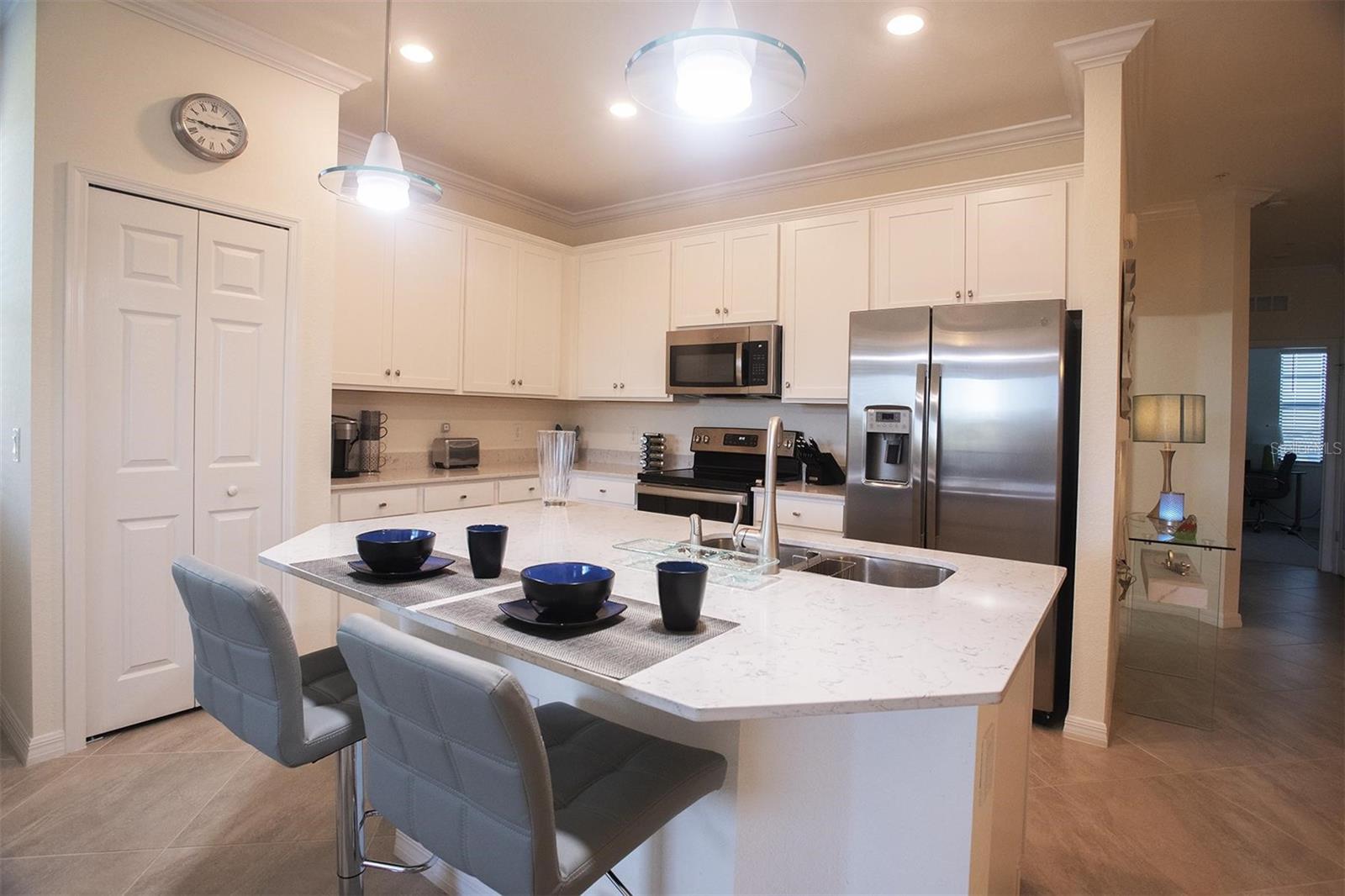 TERRACE VI AT LAKEWOOD NATIONAL PH I - Residential Lease