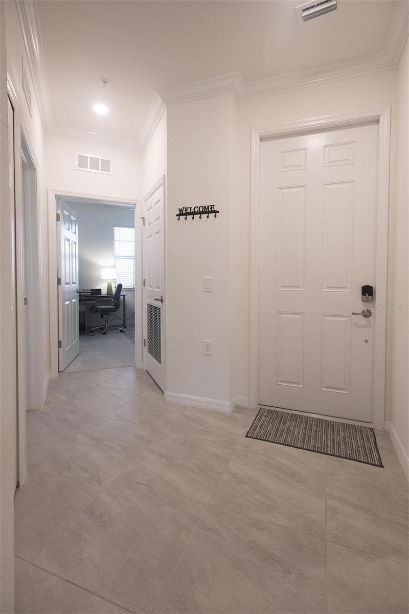 TERRACE VI AT LAKEWOOD NATIONAL PH I - Residential Lease