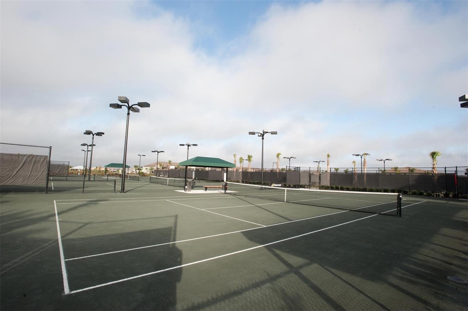 TERRACE VI AT LAKEWOOD NATIONAL PH I - Residential Lease