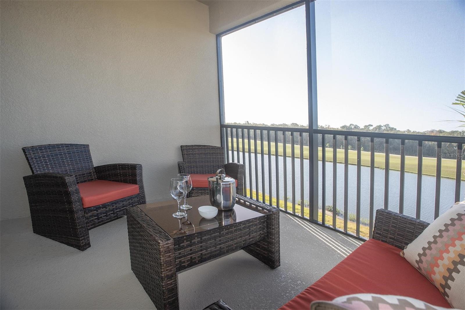 TERRACE VI AT LAKEWOOD NATIONAL PH I - Residential Lease