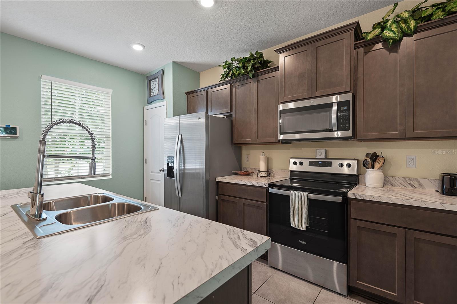 RIVERGATE - Residential