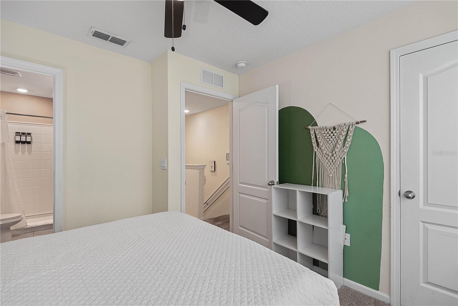 RIVERGATE - Residential