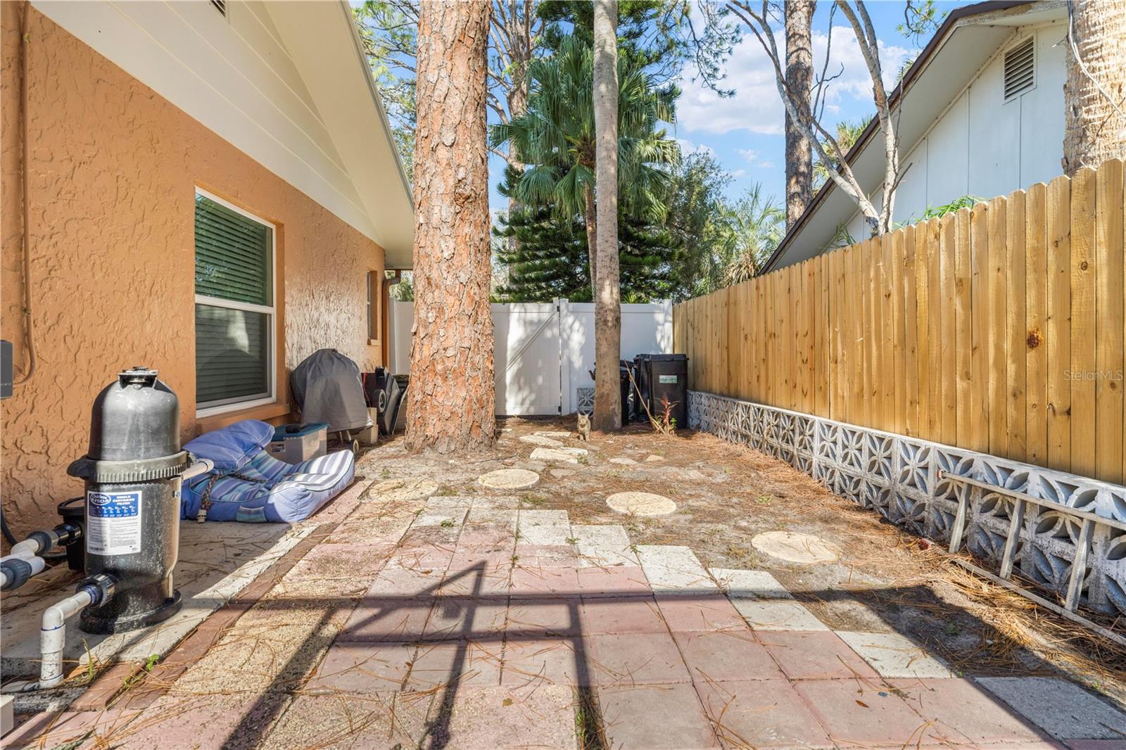 MARTHAS VINEYARD - Residential