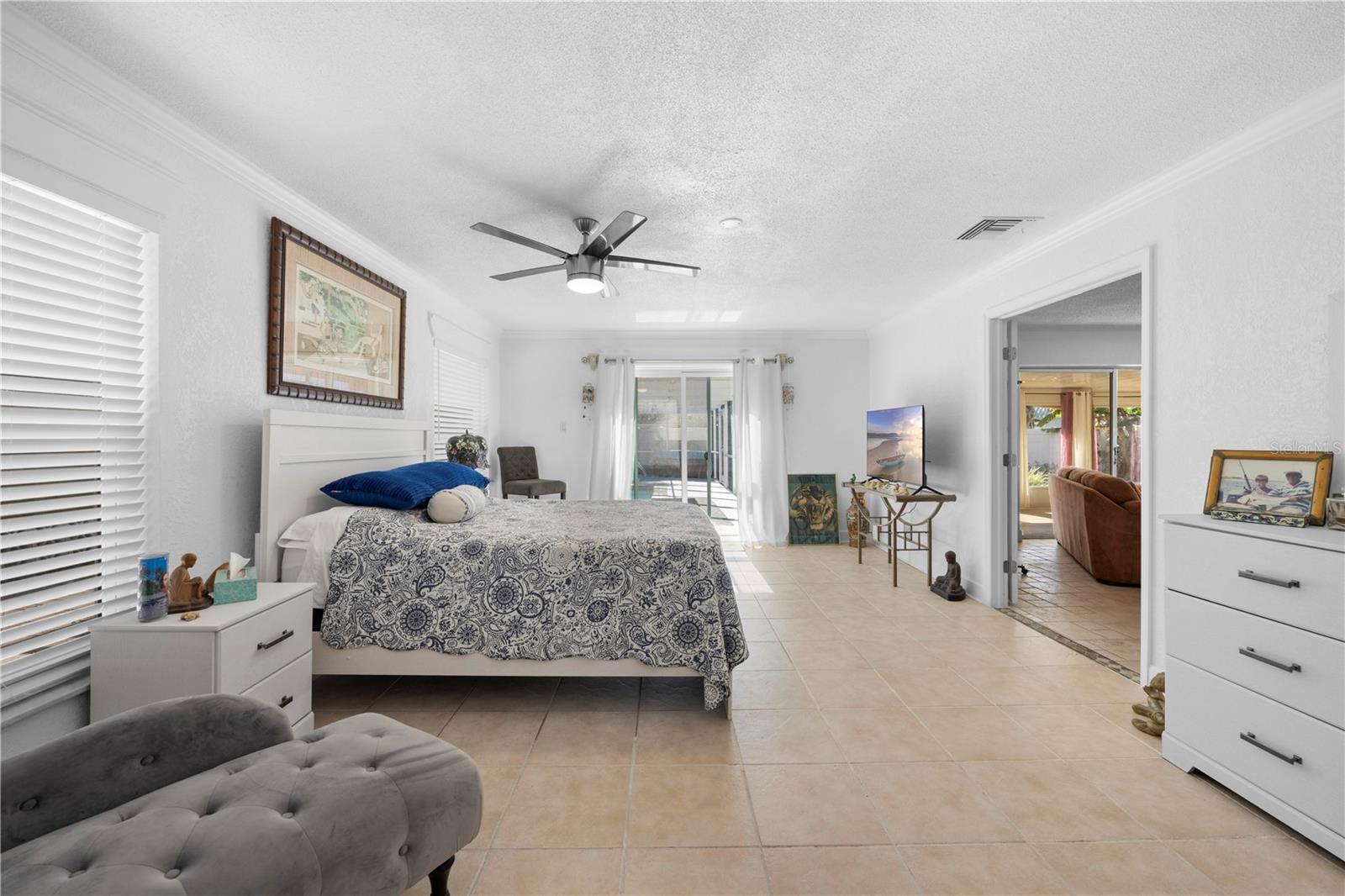 MARTHAS VINEYARD - Residential