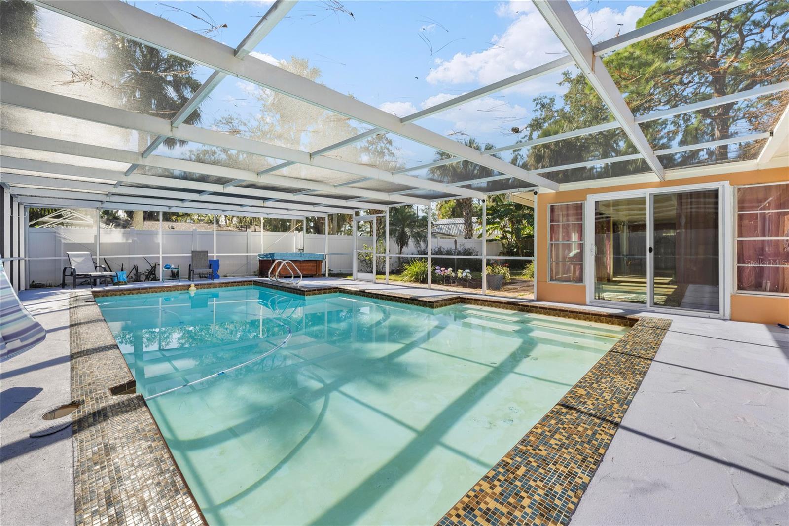 MARTHAS VINEYARD - Residential