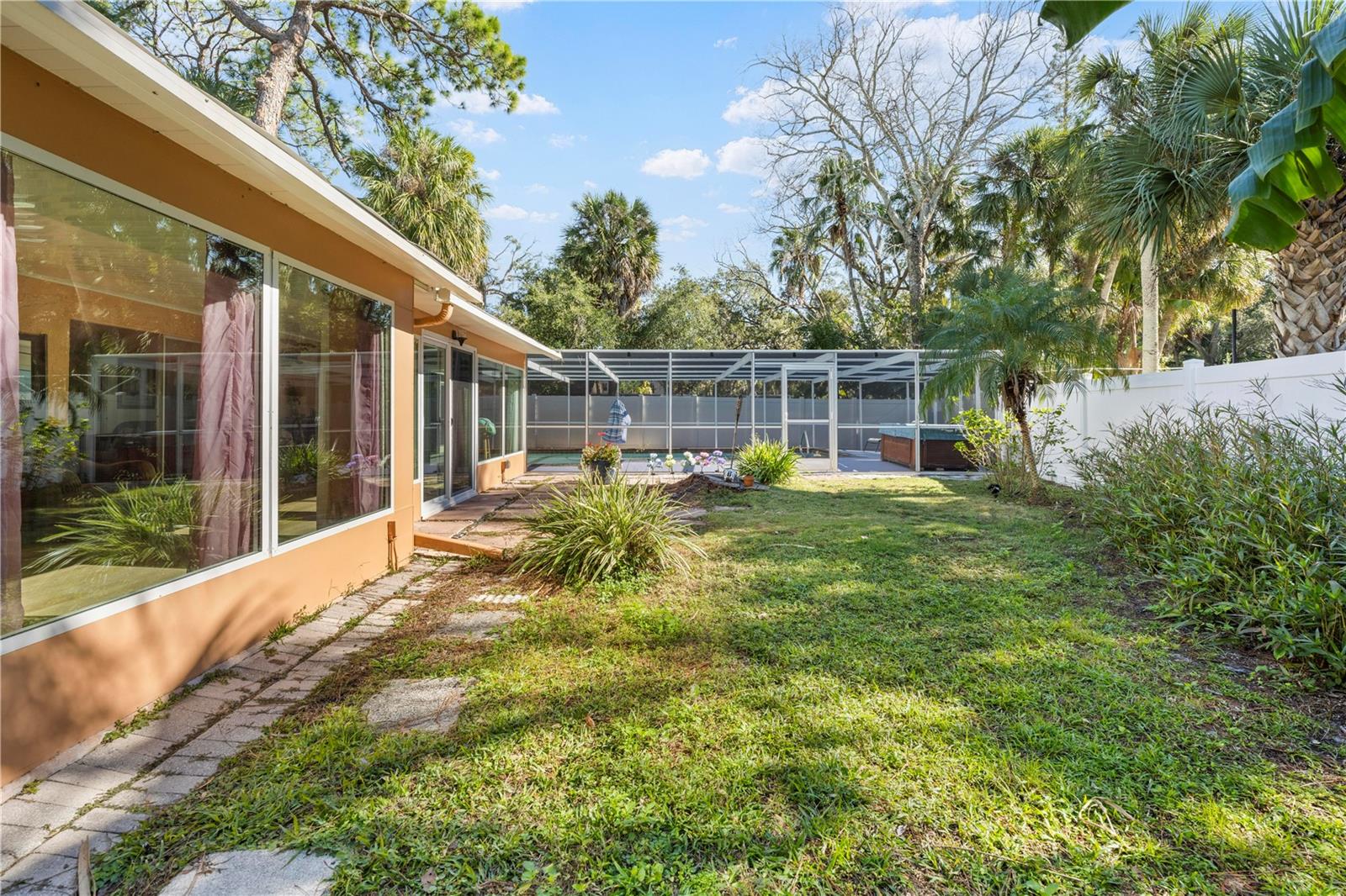 MARTHAS VINEYARD - Residential