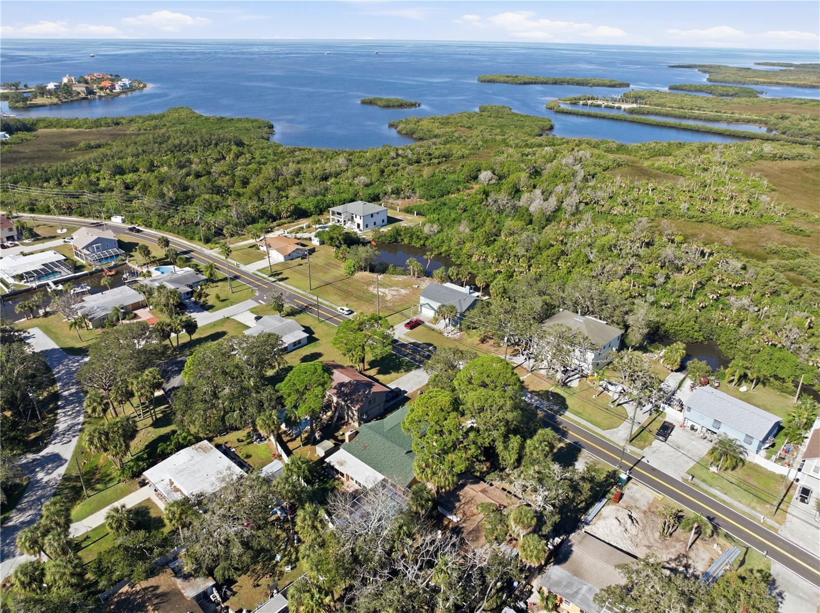 MARTHAS VINEYARD - Residential