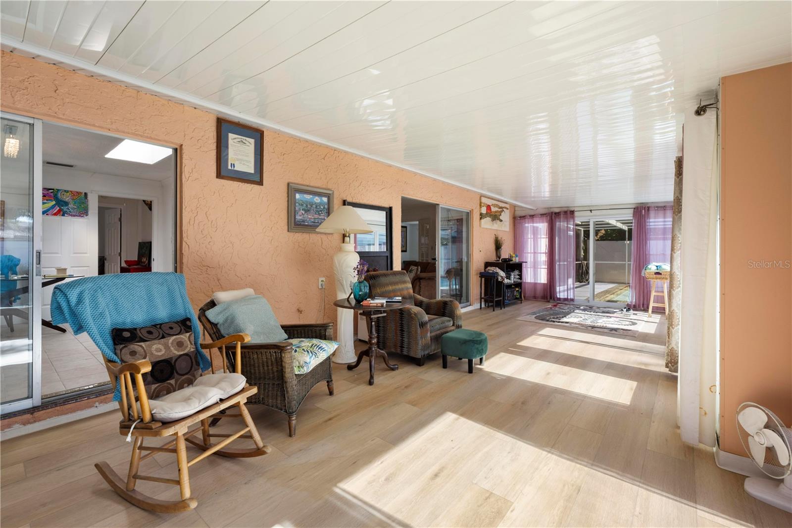 MARTHAS VINEYARD - Residential