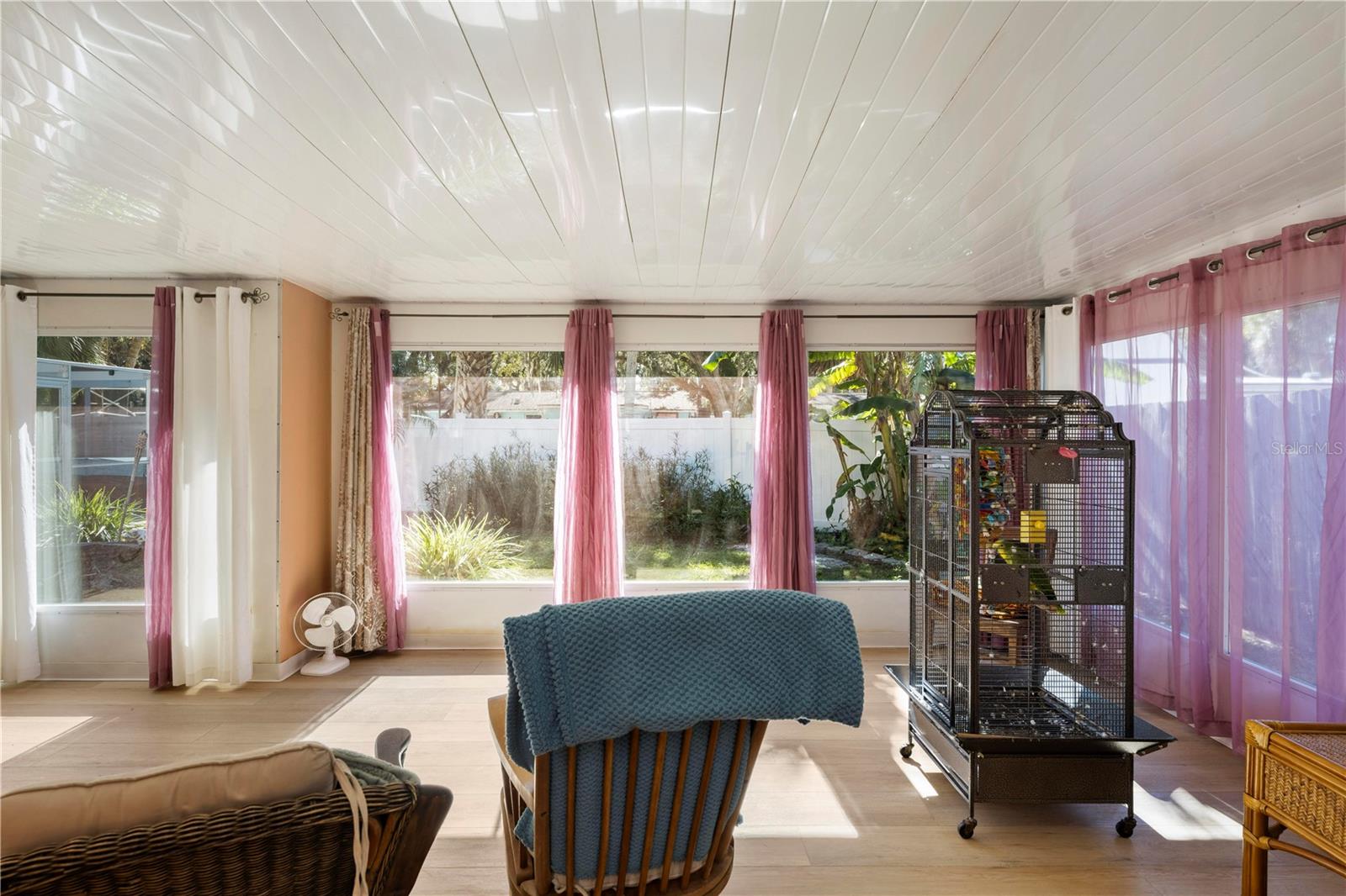 MARTHAS VINEYARD - Residential