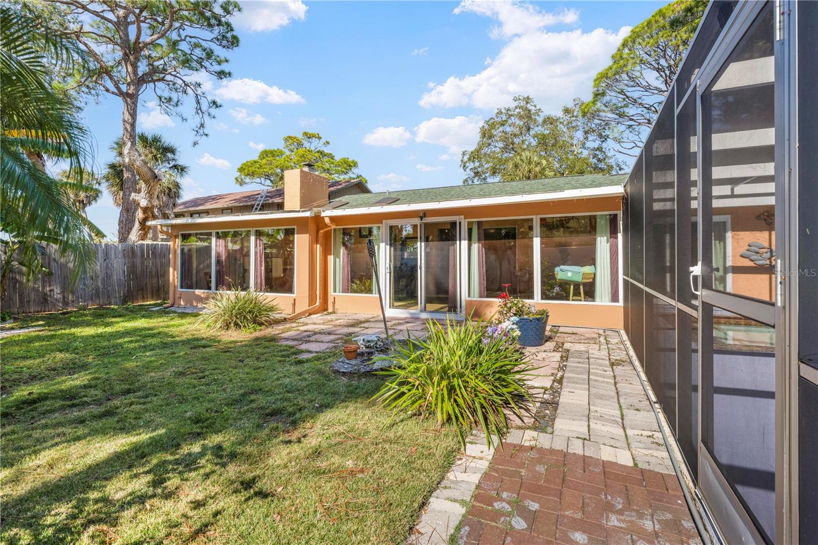 MARTHAS VINEYARD - Residential