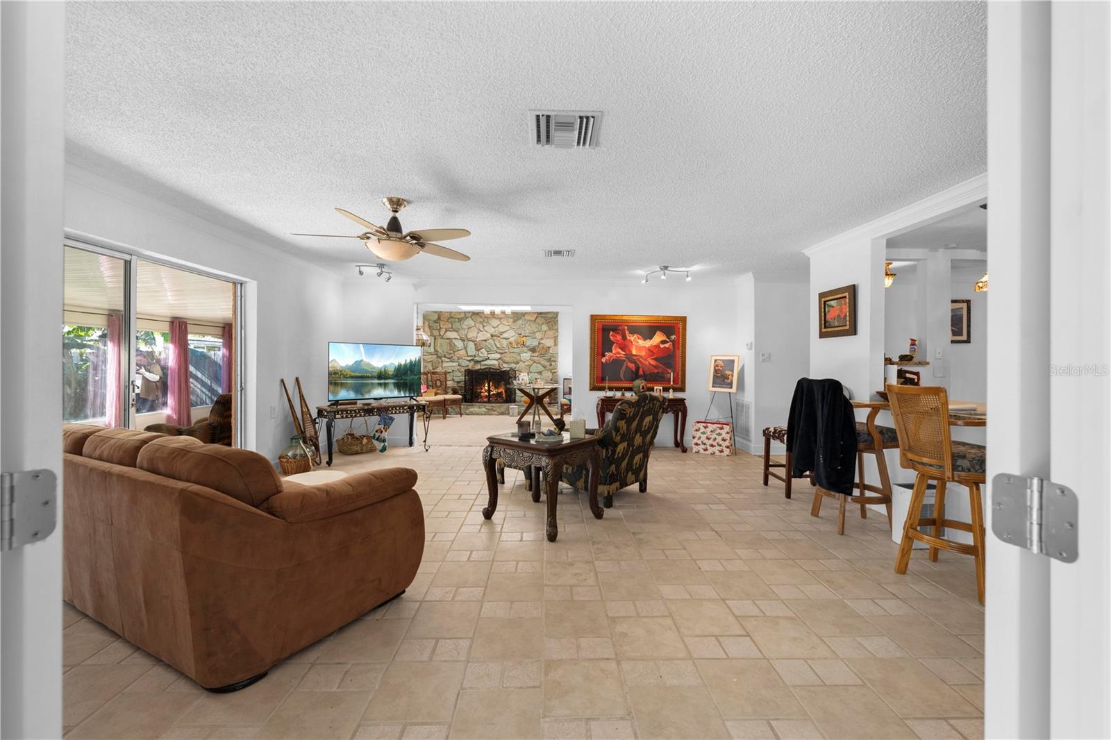 MARTHAS VINEYARD - Residential