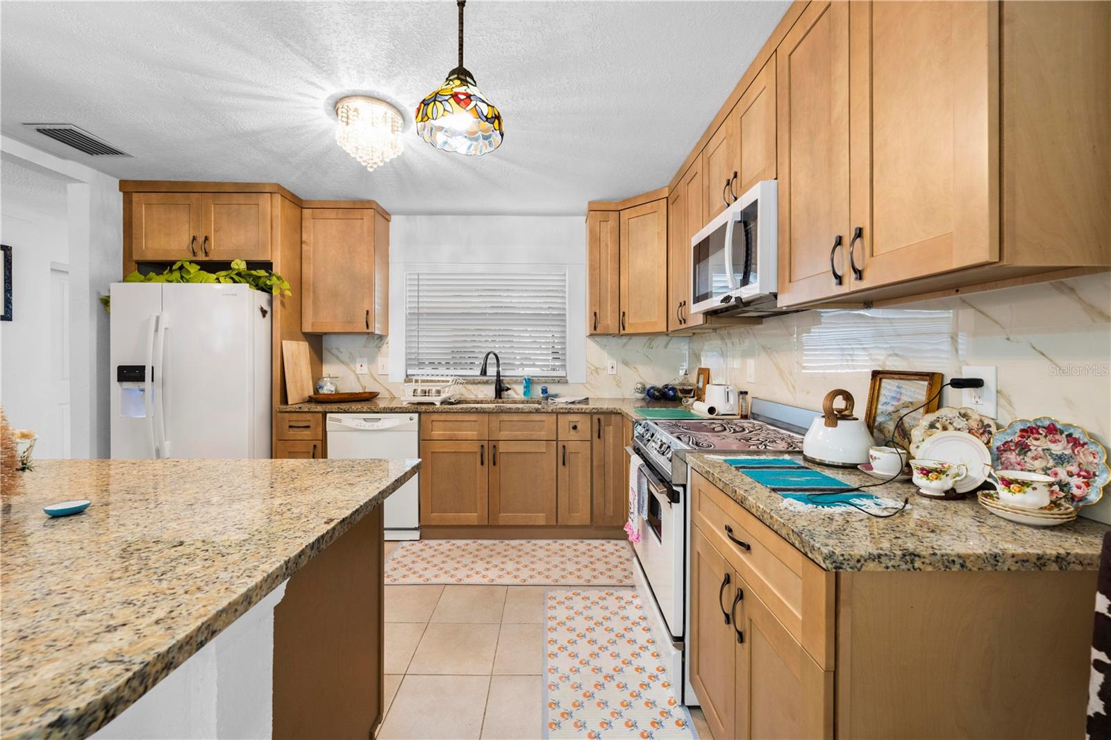 MARTHAS VINEYARD - Residential