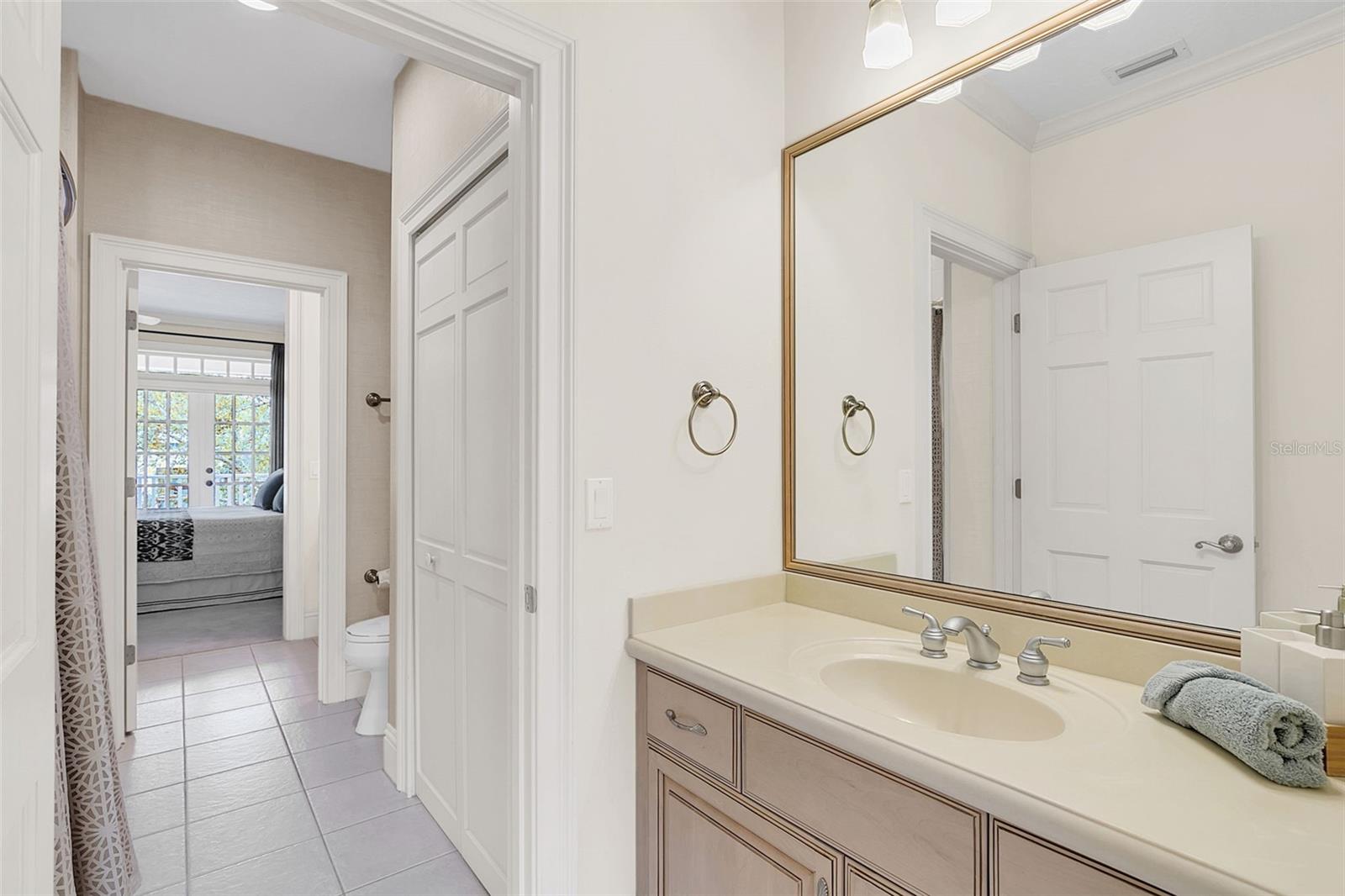 MAGNOLIA BAY - Residential