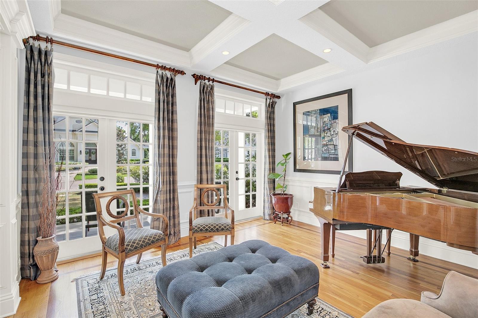 MAGNOLIA BAY - Residential