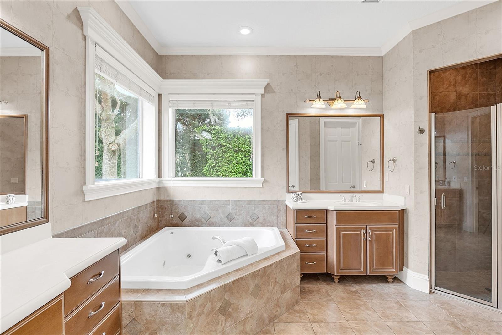 MAGNOLIA BAY - Residential