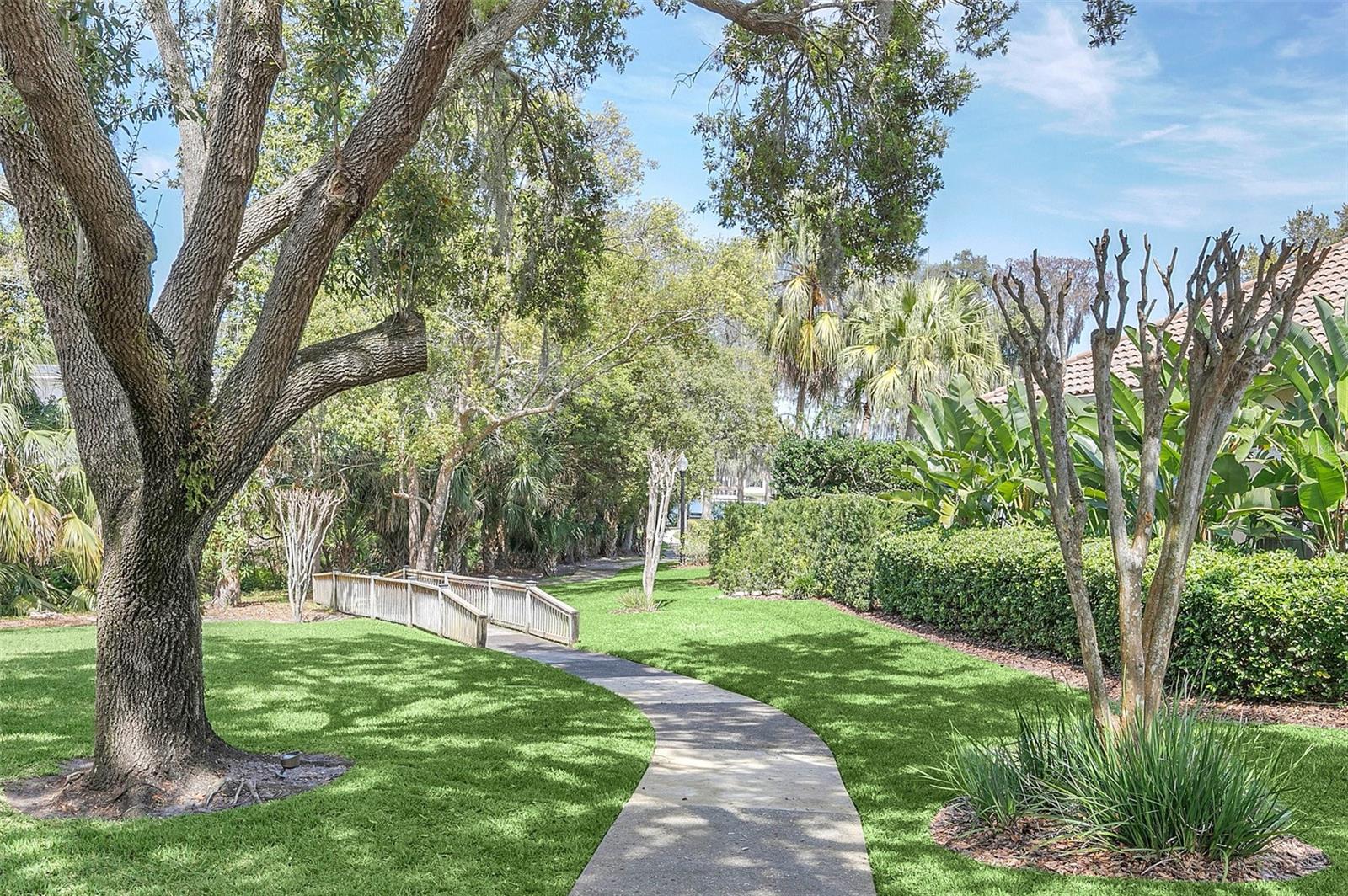 MAGNOLIA BAY - Residential