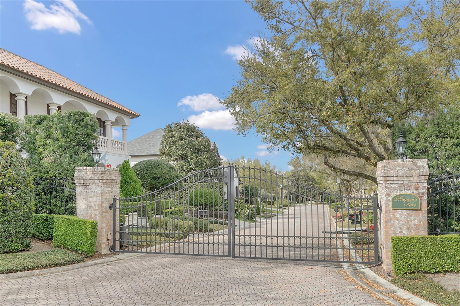 MAGNOLIA BAY - Residential