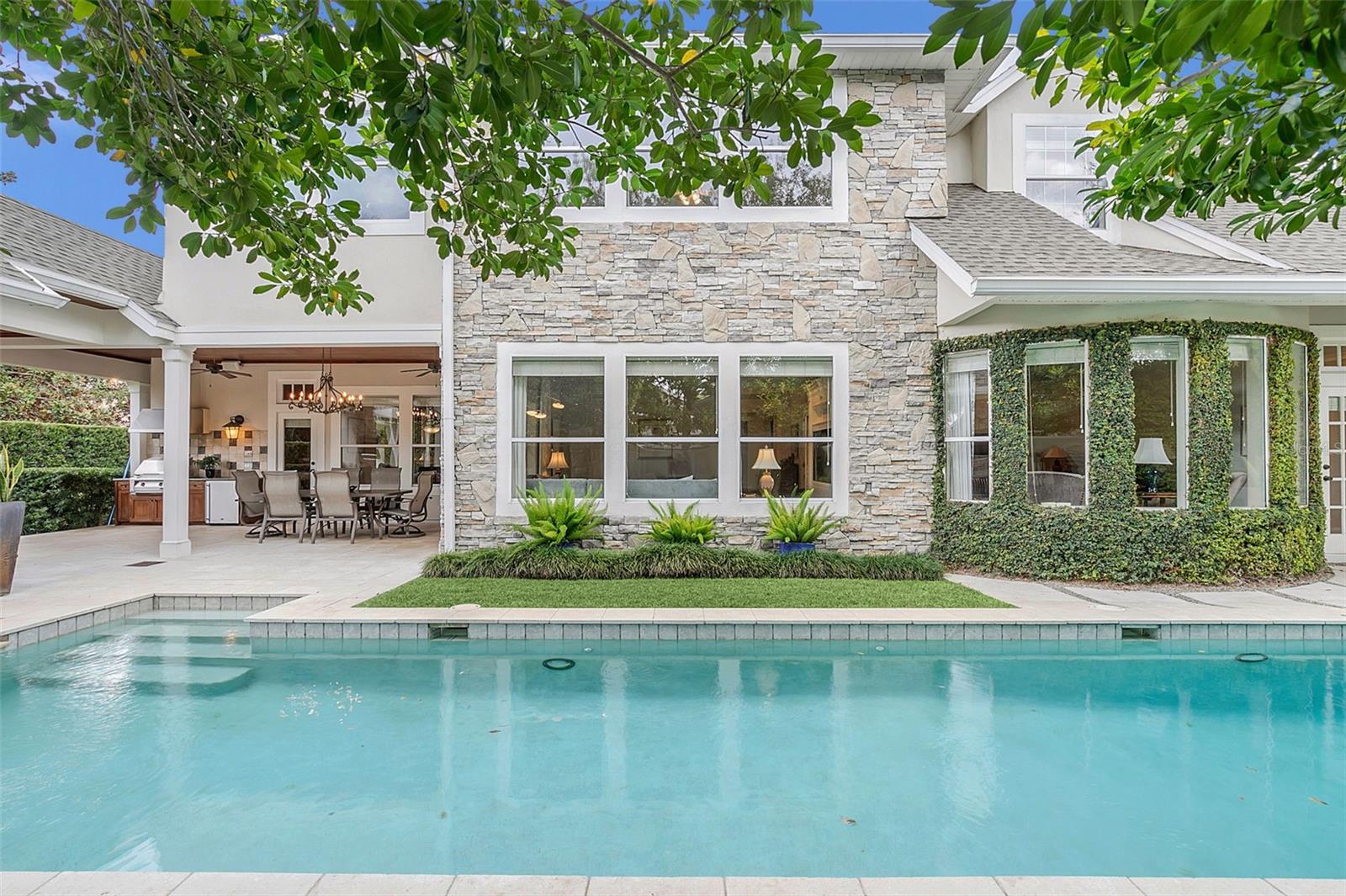 MAGNOLIA BAY - Residential