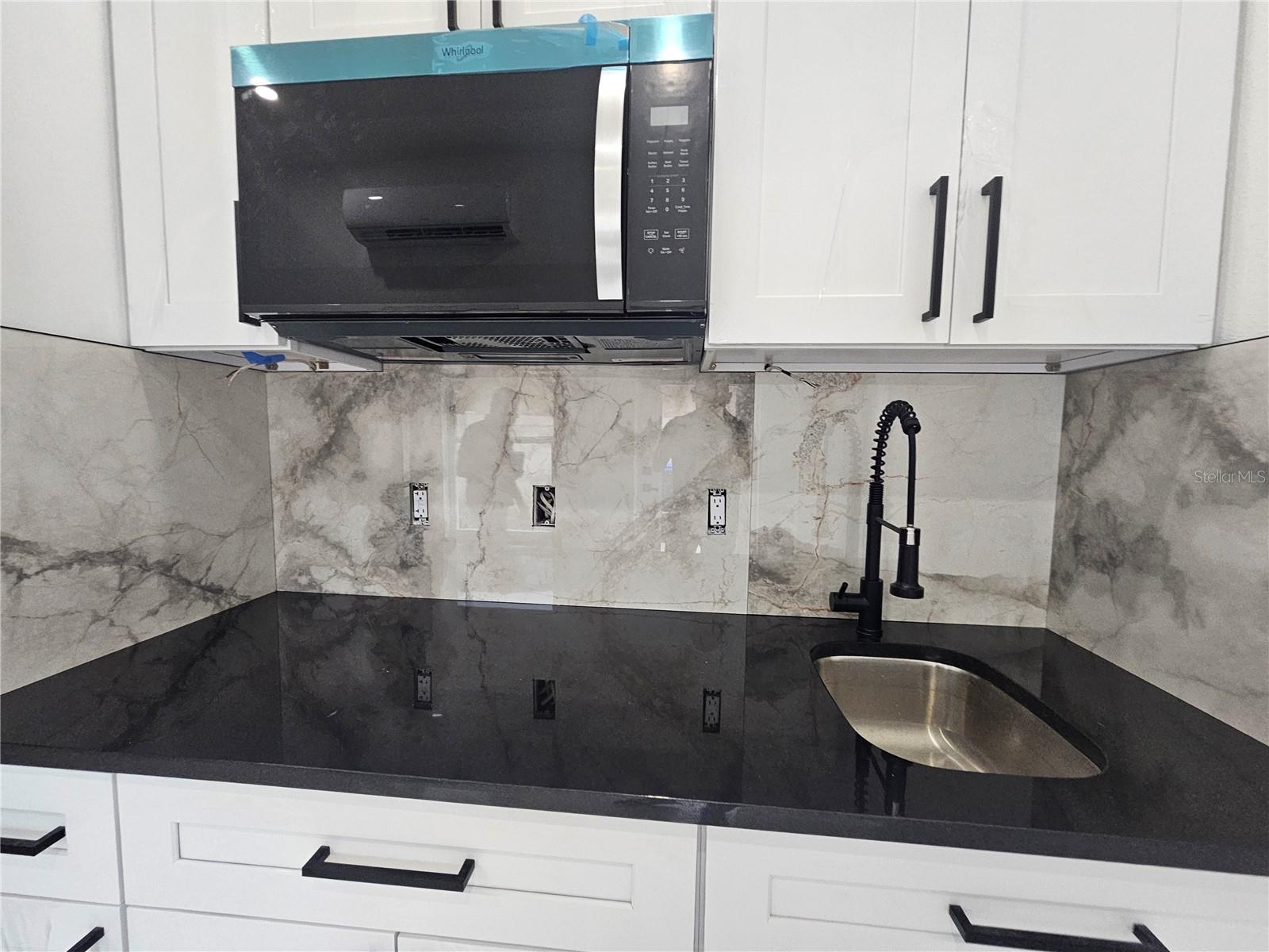 HUNTERS CREEK - Residential Lease