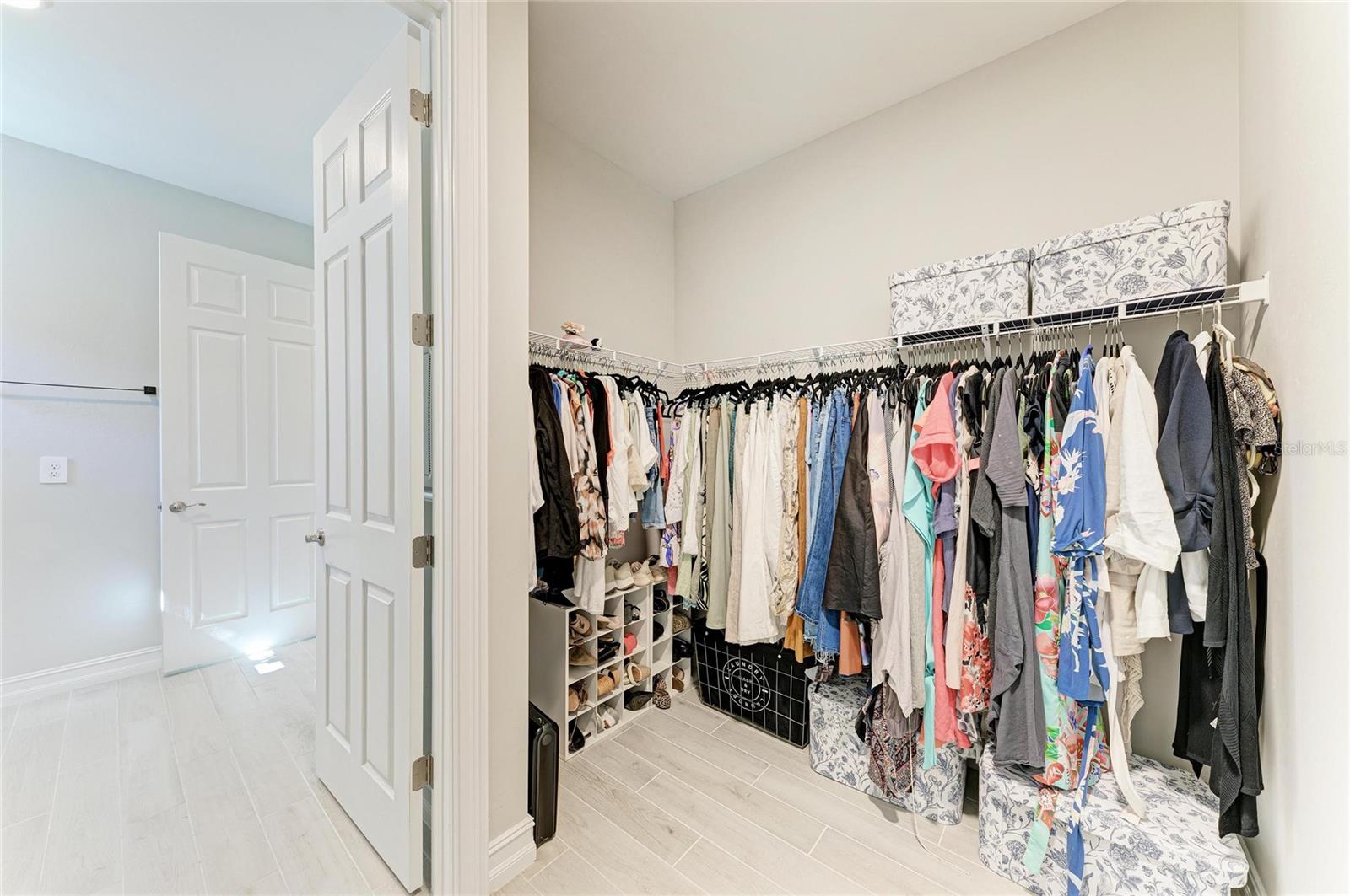 TOSCANA ISLES - Residential