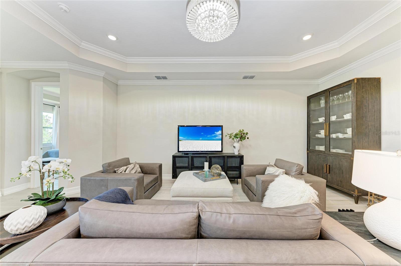 TOSCANA ISLES - Residential