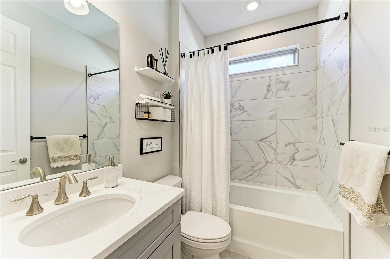 TOSCANA ISLES - Residential