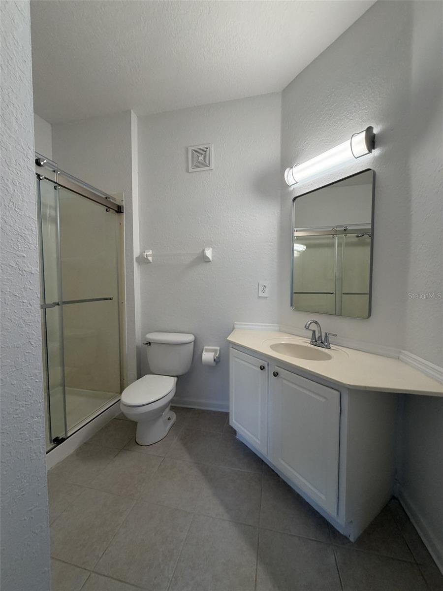 HORIZONS AT VISTA LAKES CONDO PH 5 - Residential