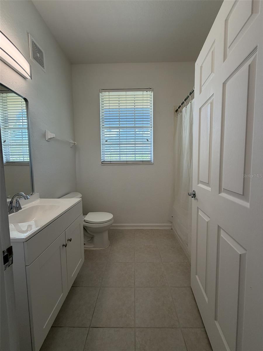 HORIZONS AT VISTA LAKES CONDO PH 5 - Residential