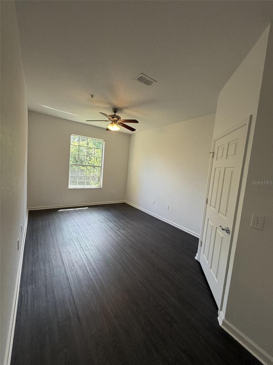 HORIZONS AT VISTA LAKES CONDO PH 5 - Residential