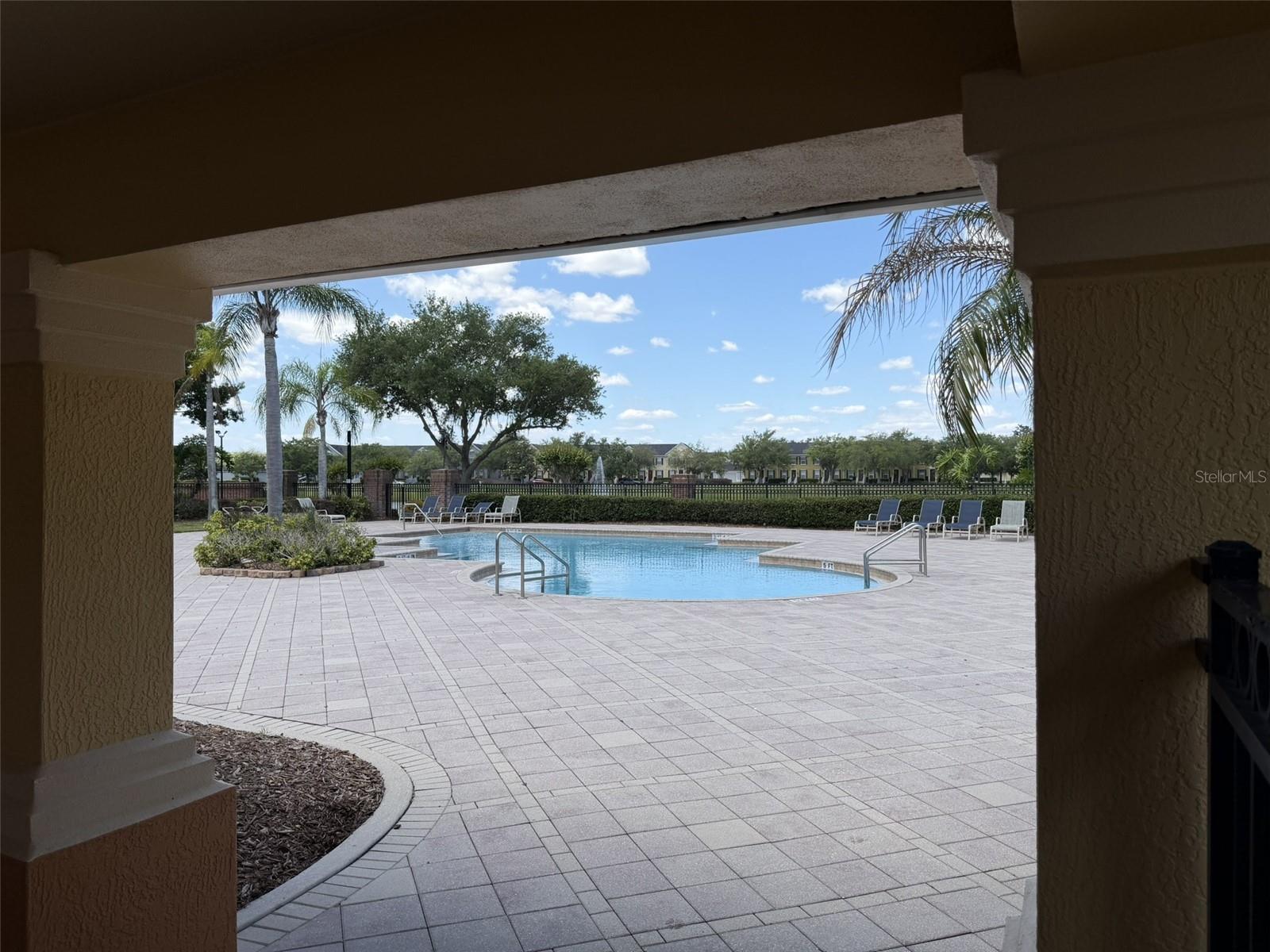 HORIZONS AT VISTA LAKES CONDO PH 5 - Residential