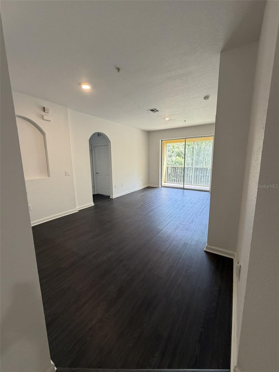 HORIZONS AT VISTA LAKES CONDO PH 5 - Residential