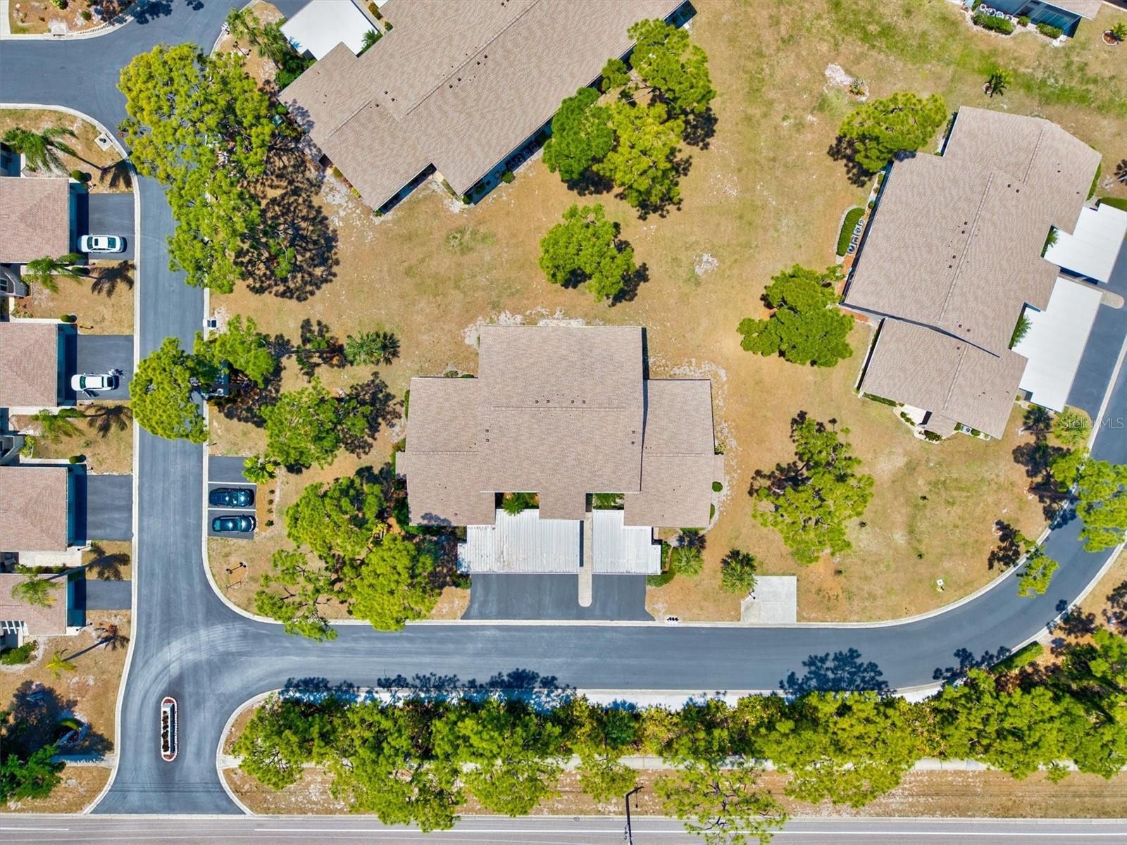 PINEBROOK LAKE CLUB PH 1 - Residential